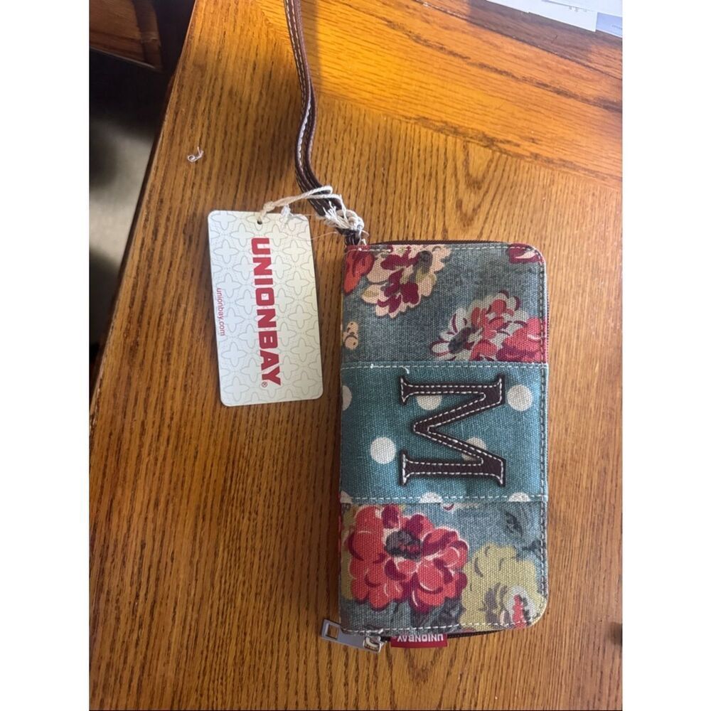 UNIONBAY Teal Floral Monogram Wristlet
